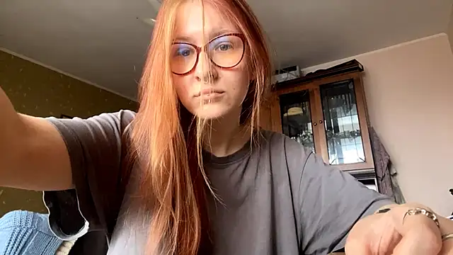 Snapshot of LaureenVielma chatting on 10, 2, 2026 LaureenVielma online show from 10, 2, 2026