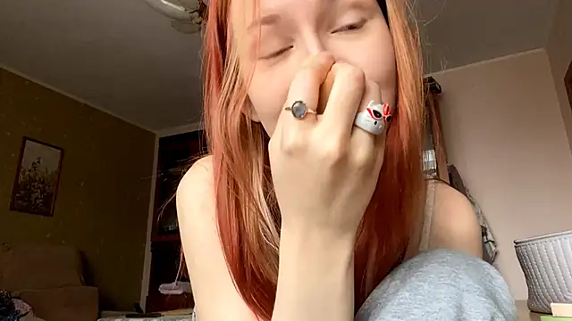 Snapshot of LaureenVielma chatting on 2, 2, 2026 LaureenVielma online show from 2, 2, 2026