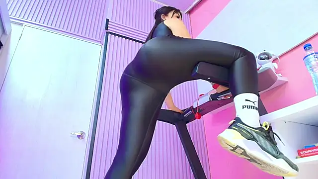 NaomiAmazing01 online show from 3, 6, 2026