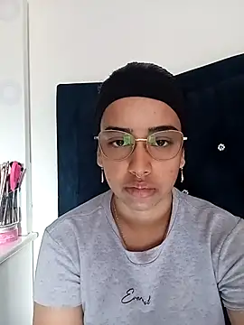 Diva noir online show from 14, 2, 2026