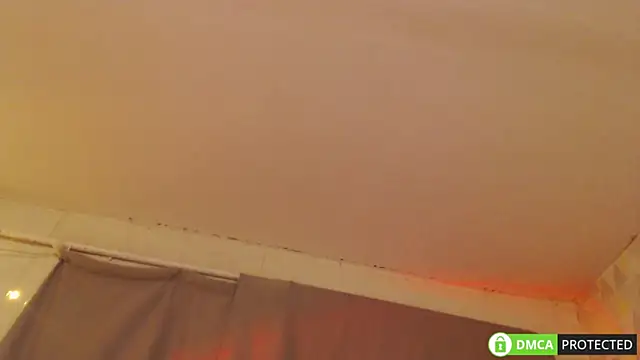 Mia  Jensen online show from 8, 4, 2026