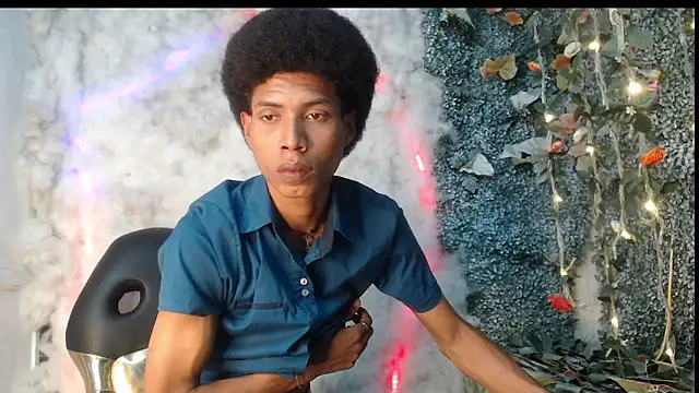 Snapshot of Walkers05 chatting on 24, 3, 2026 Walkers05 online show from 24, 3, 2026