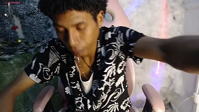 Snapshot of Walkers05 chatting on 14, 3, 2026 Walkers05 online show from 14, 3, 2026