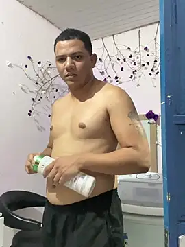 Snapshot of Loaisn chatting on 9, 2, 2026 Loaisn online show from 9, 2, 2026