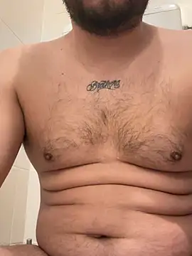 latinocalientehot online show from 15, 4, 2026