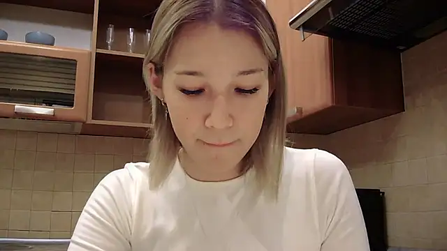 lilXdomiii online show from 18, 4, 2026