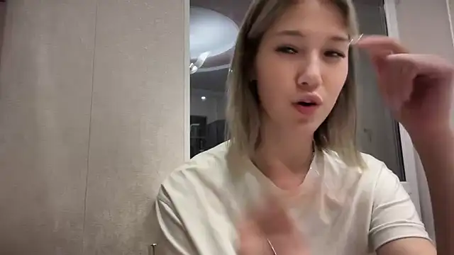 lilXdomiii online show from 12, 4, 2026