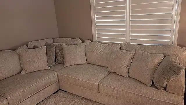 Snapshot of Hot_Wife_Amber chatting on 15, 2, 2026 Hot Wife Amber online show from 15, 2, 2026