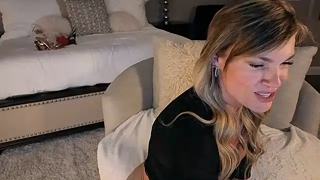 Hot Wife Amber online show from 13, 5, 2026
