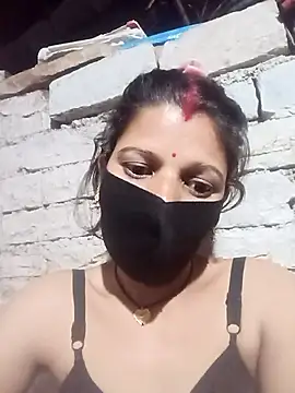 Snapshot of Divya-11431 chatting on 3, 4, 2026 Divya-11431 online show from 3, 4, 2026
