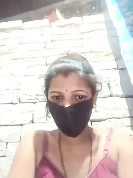 Snapshot of Divya-11431 chatting on 5, 3, 2026 Divya-11431 online show from 5, 3, 2026