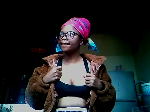 Sexylionessxx27 online show from 5, 3, 2026