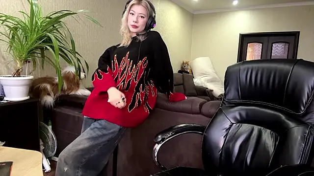 LadyFoxLove online show from 3, 2, 2026