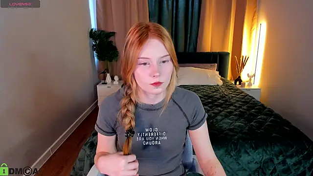 Julia Anis online show from 3, 2, 2026