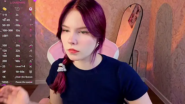 Julia Anis online show from 11, 4, 2026