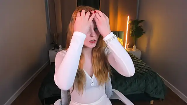 Julia Anis online show from 13, 2, 2026