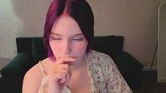 Julia Anis online show from 4, 4, 2026