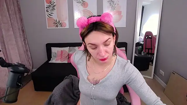 Snapshot of PollyRoseX chatting on 13, 2, 2026 PollyRoseX online show from 13, 2, 2026