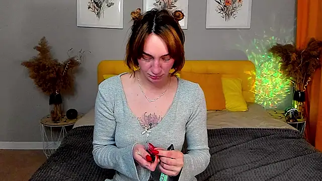 PollyRoseX online show from 4, 3, 2026