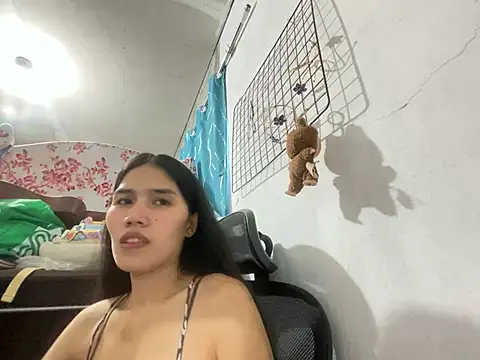 Snapshot of Sweetiebabe25 chatting on 3, 4, 2026 Sweetiebabe25 online show from 3, 4, 2026