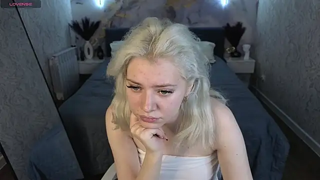 Kate Krose online show from 18, 2, 2026