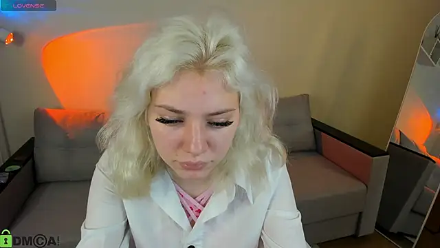 Kate Krose online show from 3, 2, 2026