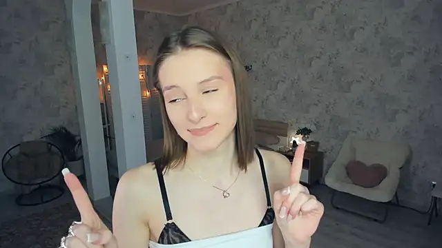 LianneBynon online show from 10, 6, 2026