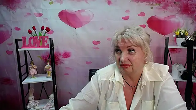 RenataDaster online show from 9, 5, 2026