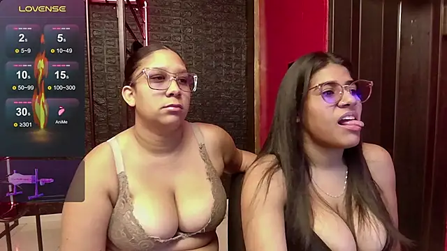 Snapshot of Paola__and__Rubi_ chatting on 6, 2, 2026 Paola and Rubi online show from 6, 2, 2026