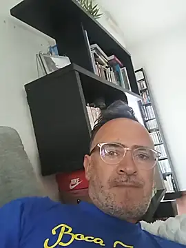 Snapshot of bobo672 chatting on 21, 5, 2026 bobo672 online show from 21, 5, 2026