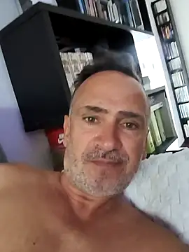 Snapshot of bobo672 chatting on 30, 4, 2026 bobo672 online show from 30, 4, 2026