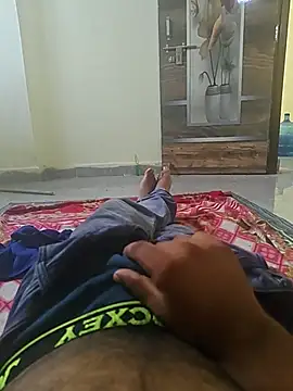 Romantic boy143 online show from 15, 6, 2026