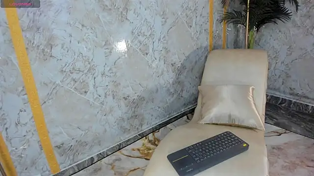 Snapshot of williamparra55 chatting on 22, 6, 2026 williamparra55 online show from 22, 6, 2026