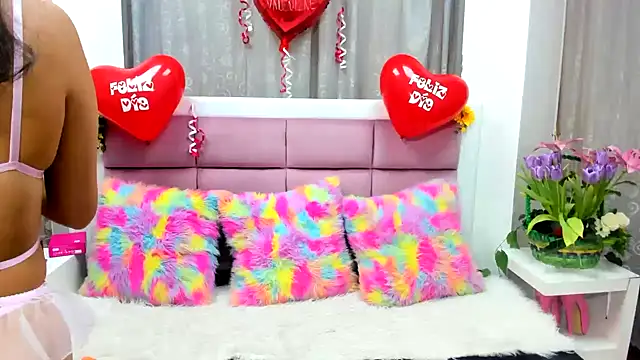 Snapshot of Keiry_Paloma chatting on 13, 2, 2026 Keiry Paloma online show from 13, 2, 2026