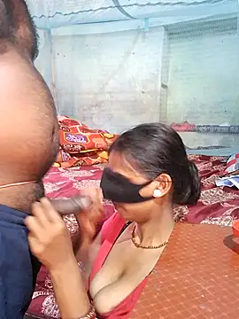 Snapshot of Sexy_kiran002 chatting on 2, 3, 2026 Sexy kiran002 online show from 2, 3, 2026