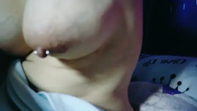 lenanane0126 online show from 13, 4, 2026