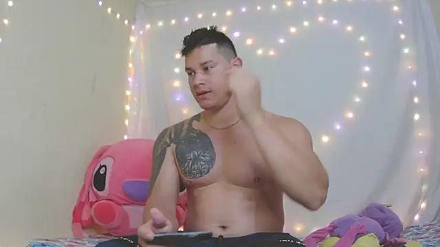 Snapshot of Eternalfuego chatting on 1, 3, 2026 Eternalfuego online show from 1, 3, 2026