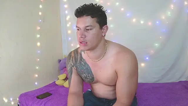 Snapshot of Eternalfuego chatting on 11, 2, 2026 Eternalfuego online show from 11, 2, 2026