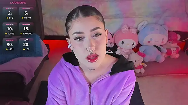 Snapshot of Tamara_uwu chatting on 15, 2, 2026 Tamara uwu online show from 15, 2, 2026