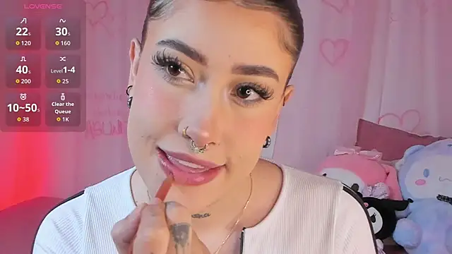 Snapshot of Tamara_uwu chatting on 8, 2, 2026 Tamara uwu online show from 8, 2, 2026