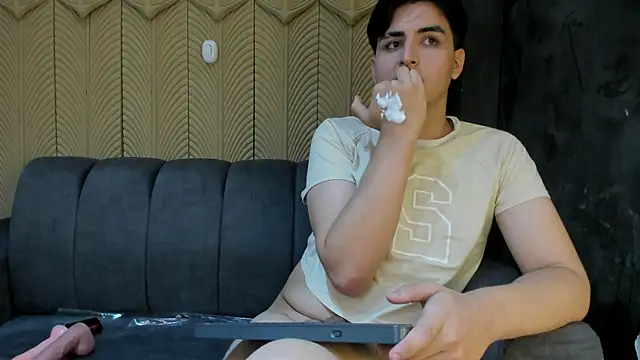 Snapshot of noahWolff_ chatting on 10, 2, 2026 noahWolff online show from 10, 2, 2026