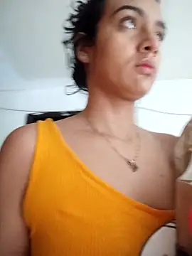 Snapshot of cynliu chatting on 14, 4, 2026 cynliu online show from 14, 4, 2026