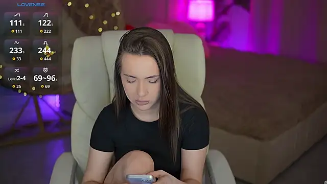 OliviaMoore  online show from 12, 3, 2026