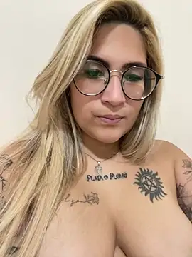 Snapshot of esposatattoo chatting on 1, 3, 2026 esposatattoo online show from 1, 3, 2026