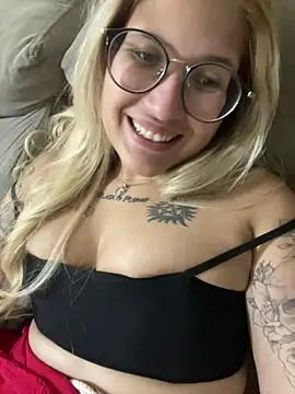 Snapshot of esposatattoo chatting on 6, 2, 2026 esposatattoo online show from 6, 2, 2026