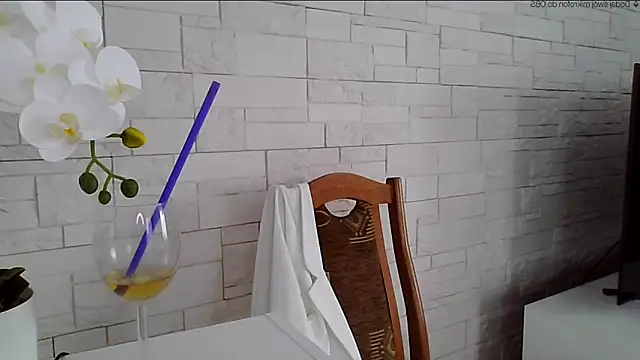 Snapshot of JuliaLovely chatting on 24, 5, 2026 JuliaLovely online show from 24, 5, 2026