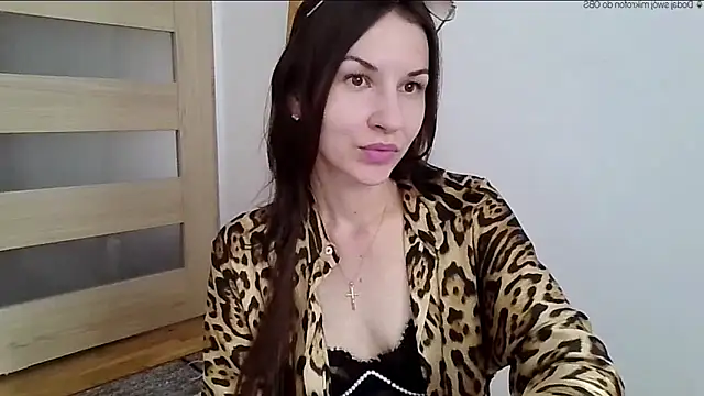 Snapshot of JuliaLovely chatting on 7, 5, 2026 JuliaLovely online show from 7, 5, 2026