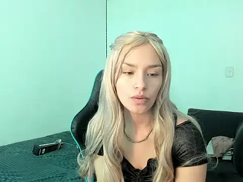 Snapshot of Megan_Blue_ chatting on 17, 2, 2026 Megan Blue online show from 17, 2, 2026