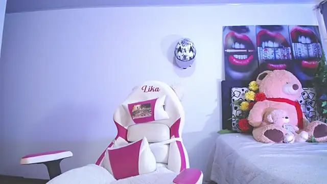 lika little0 online show from 25, 5, 2026