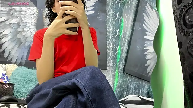 sexyboys cutexx18 online show from 8, 4, 2026